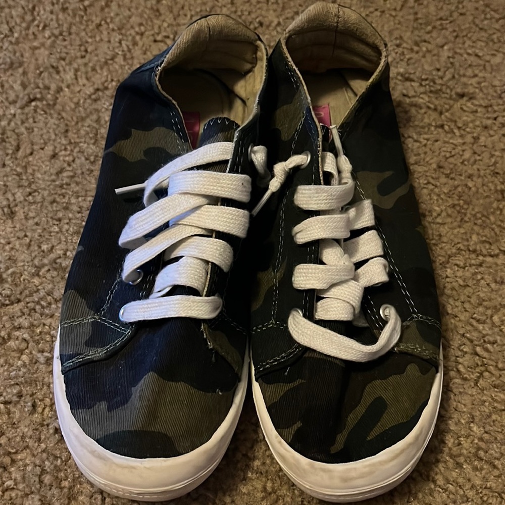 Sugar Camo Sneakers
